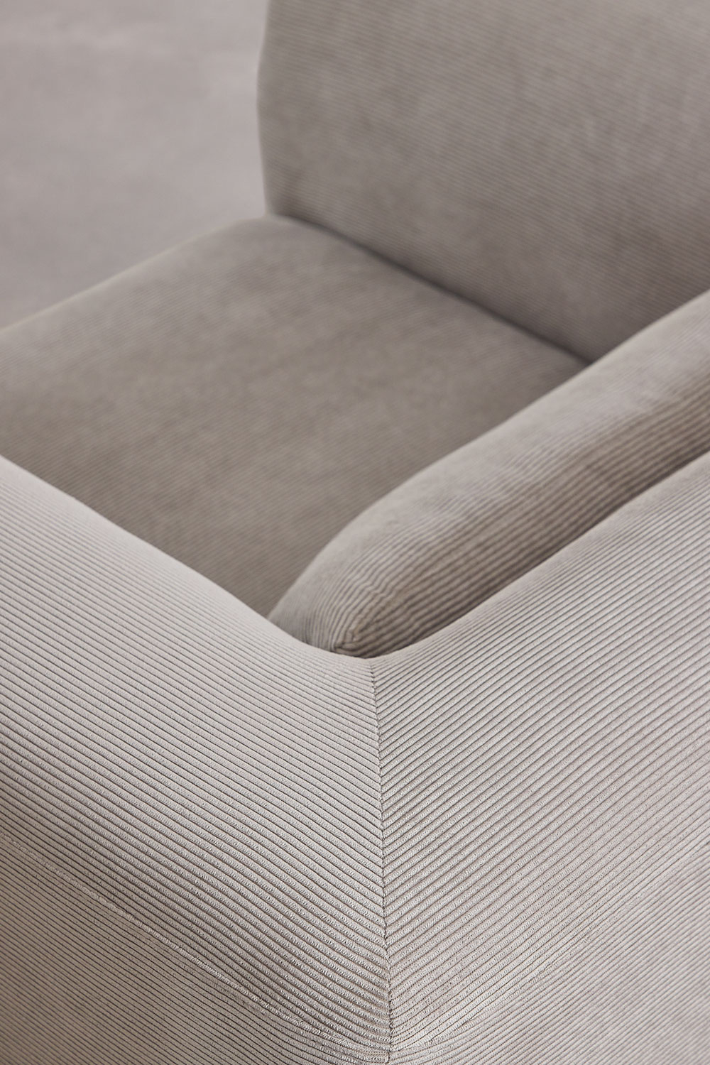 Set soggiorno con poltrona e pouf Fogler