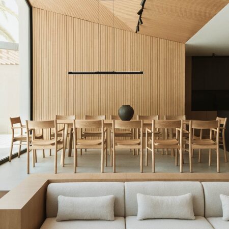 Set tavolo allungabile Treveris (220-320x95 cm) e 12 sedie da pranzo Mara Signature in legno di rovere