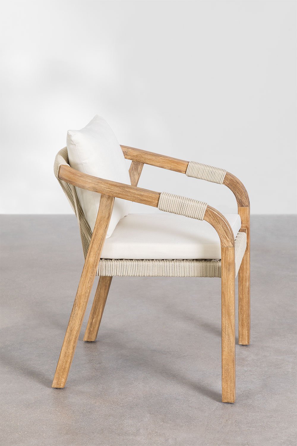 Set tavolo rettangolare 200x100 cm e 8 sedie da giardino con braccioli in legno di acacia e cemento Dubai
