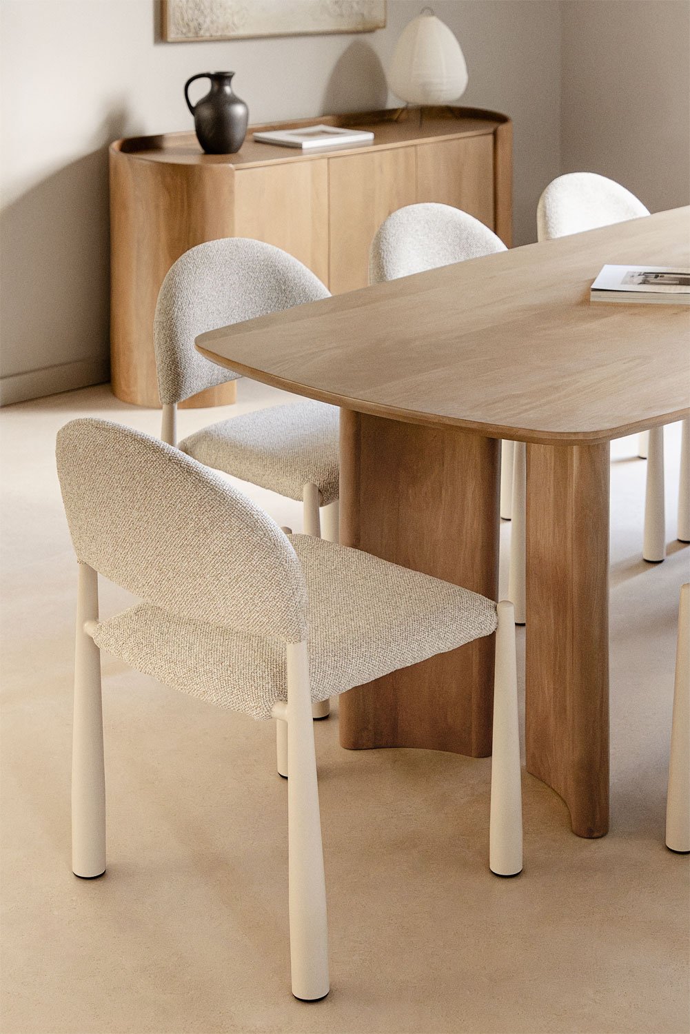Set tavolo rettangolare 200x100 cm in legno di mango Sidney e 8 sedie da pranzo in fibbia Nagore