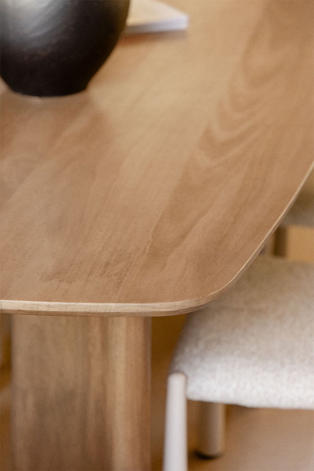 Set tavolo rettangolare 200x100 cm in legno di mango Sidney e 8 sedie da pranzo in fibbia Nagore