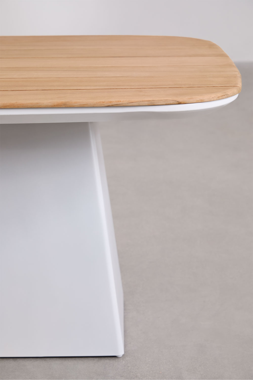 Set tavolo rettangolare 260x110 cm in alluminio e legno di teak Inkeri e 10 sedie da giardino in alluminio Archer