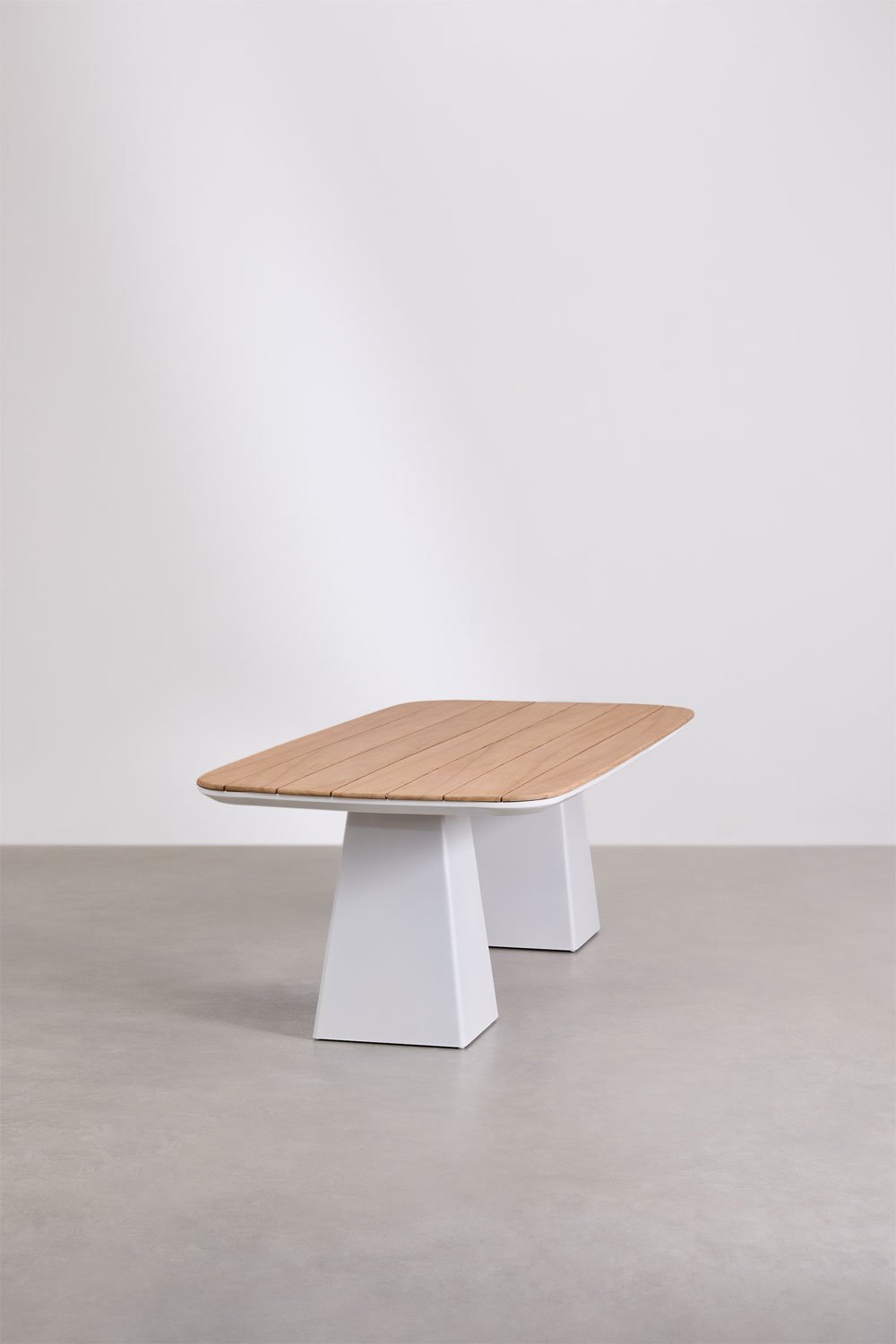 Set tavolo rettangolare 260x110 cm in alluminio e legno di teak Inkeri e 10 sedie da giardino impilabili in alluminio Elvira