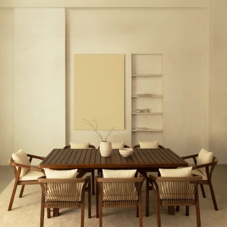 Set tavolo rettangolare estensibile 200-260-320x100 cm e 8 sedie da pranzo con braccioli in legno di acacia Dubai