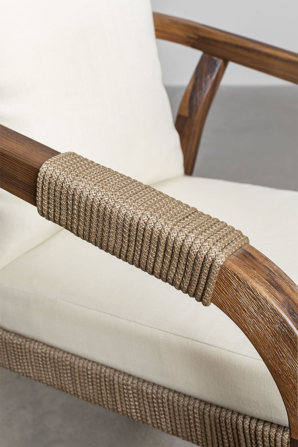 Set tavolo rettangolare estensibile 200-260-320x100 cm e 8 sedie da pranzo con braccioli in legno di acacia Dubai