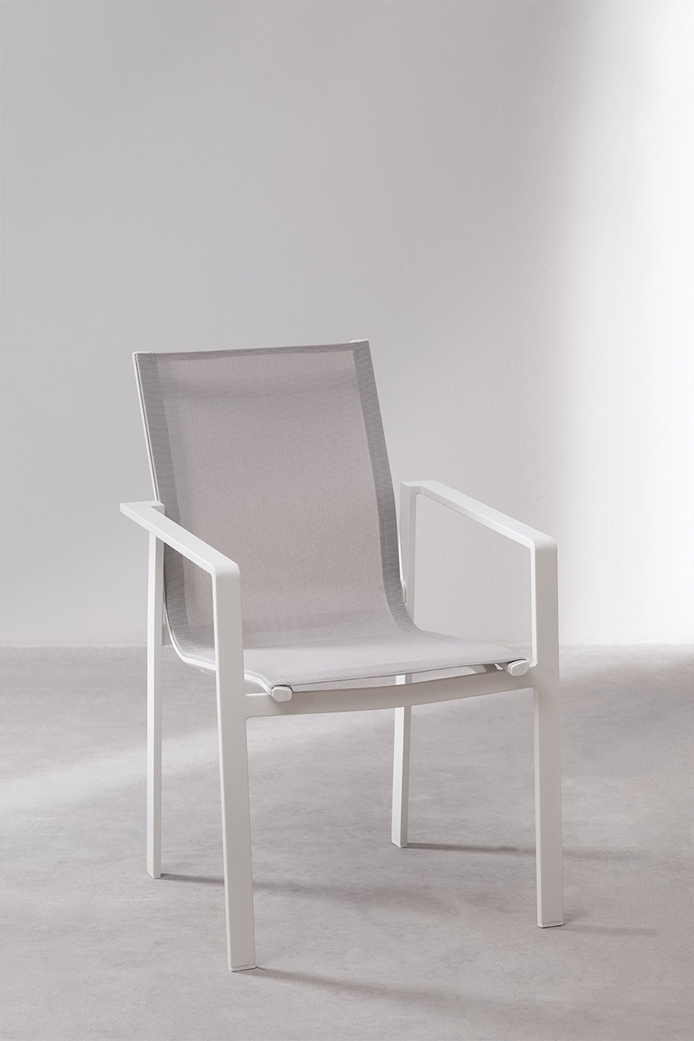 Set tavolo rettangolare allungabile Starmi, 180-240x100 cm, in alluminio e 6 sedie da giardino Eika.