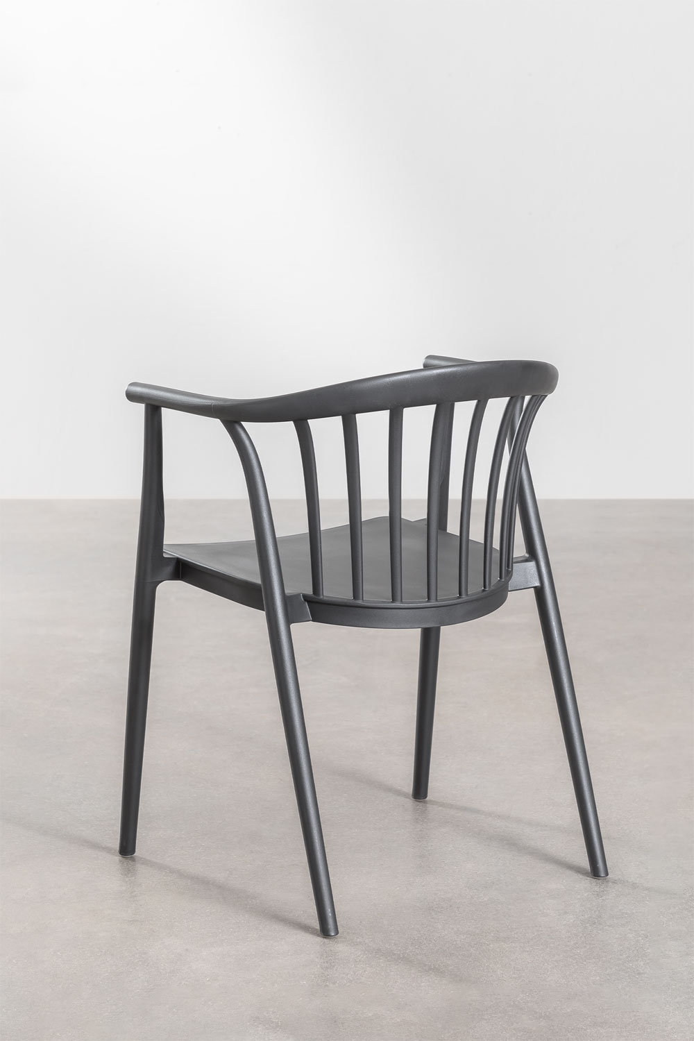 Set tavolo rotondo allungabile Barces, 145-200x145 cm, in alluminio e 8 sedie da giardino impilabili Ivor con braccioli.