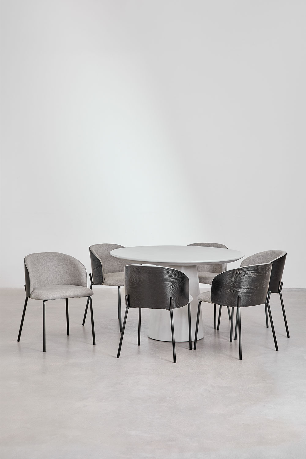 Set tavolo rotondo in cemento (Ø120 cm) Noemi e 6 sedie da pranzo in legno imbottite Amieva