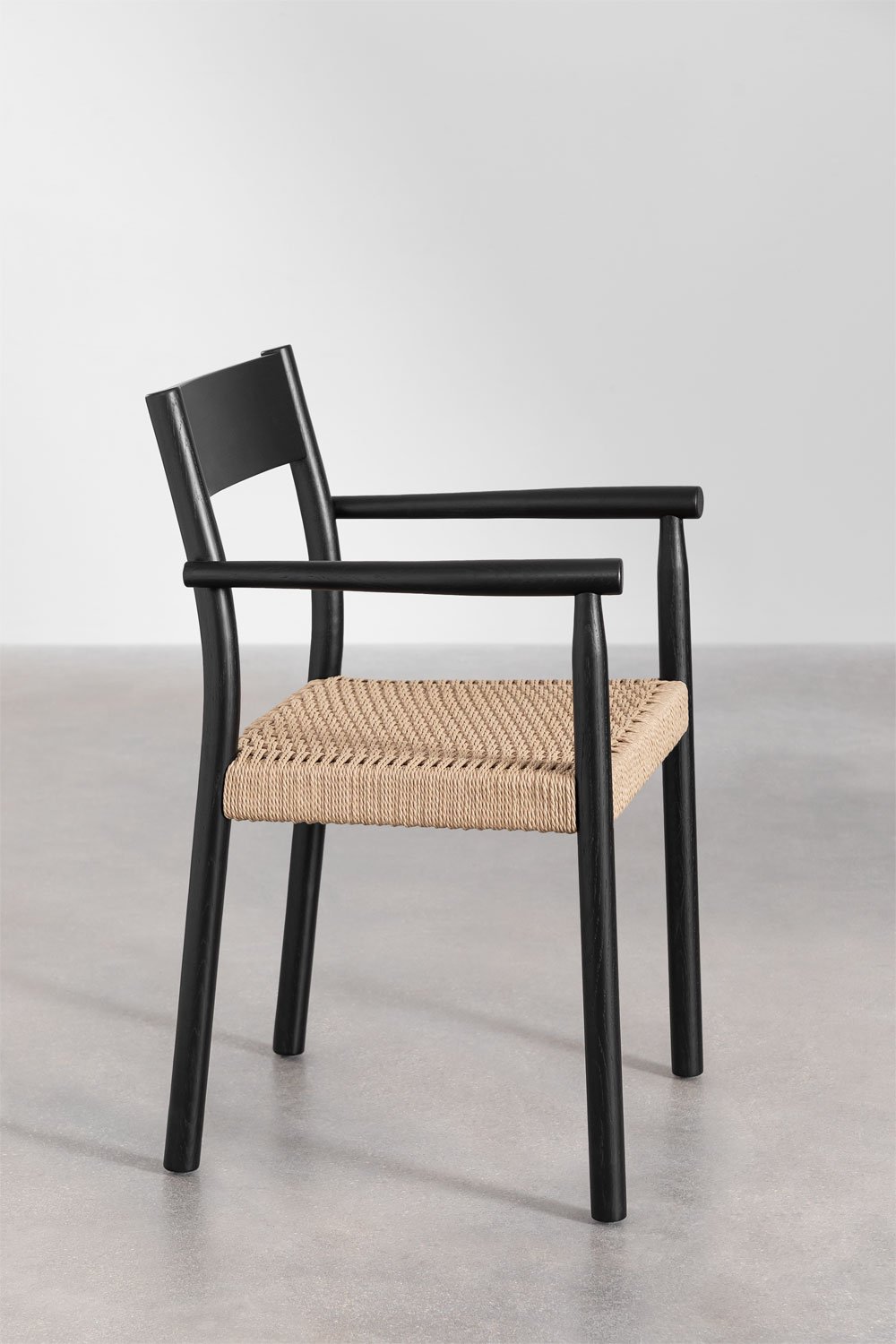 Set tavolo rotondo in cemento (Ø120 cm) Noemi e 4 sedie da pranzo in legno di rovere e corda intrecciata Mara