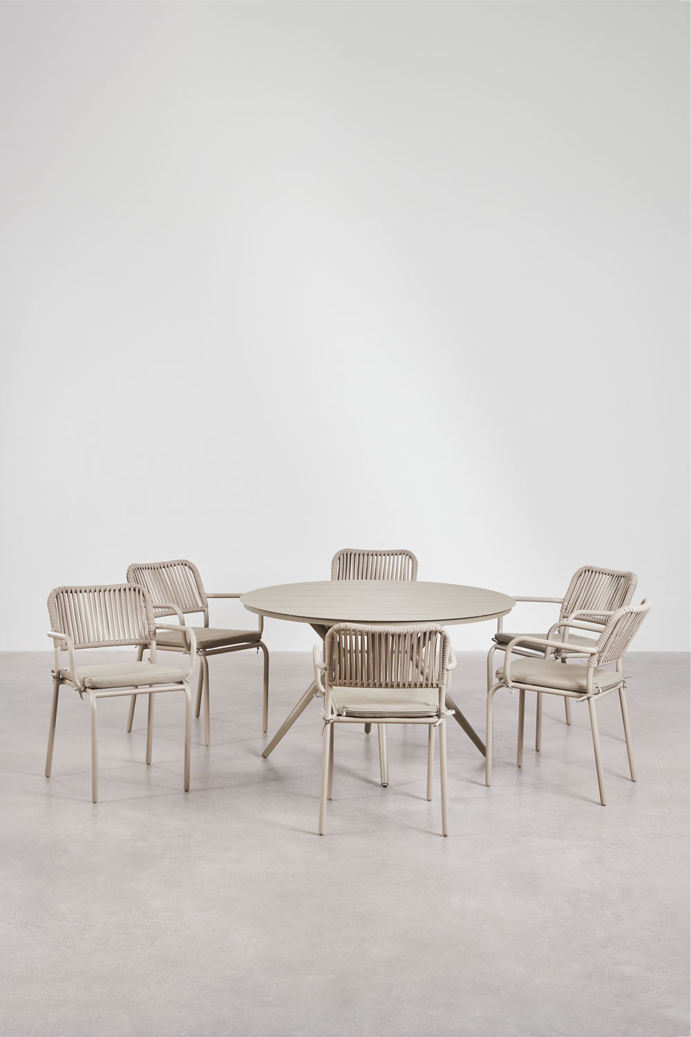 Set tavolo rotondo Valerie, Ø125 cm, e 6 sedie da pranzo impilabili con braccioli in alluminio Arhiza.