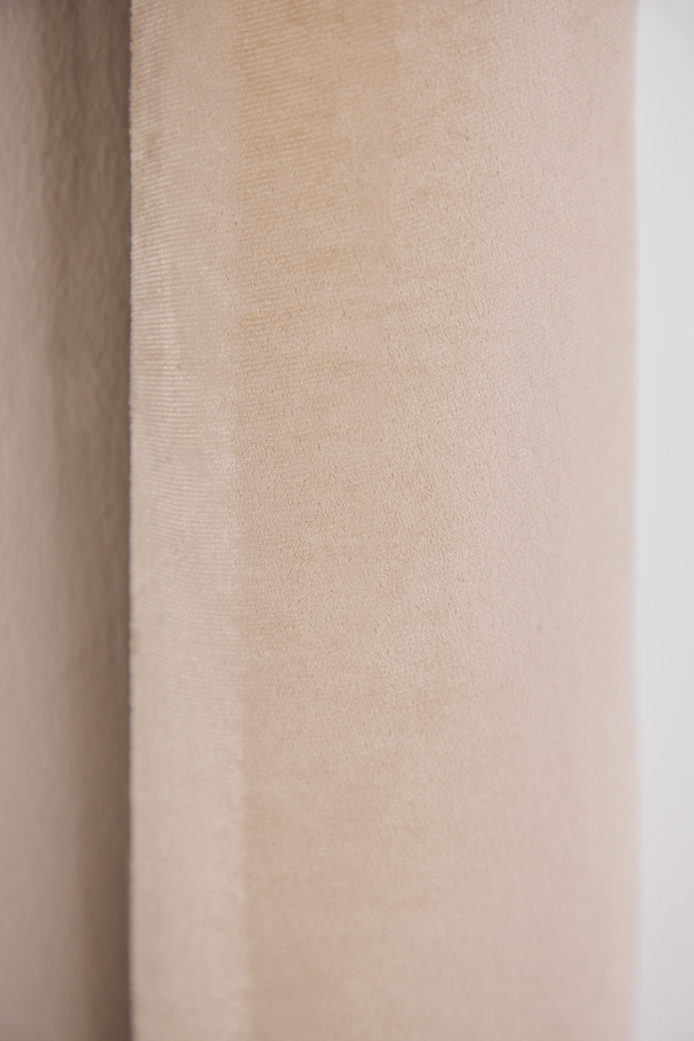 Specchio da parete ovale in velluto Jasnon (60x160 cm)