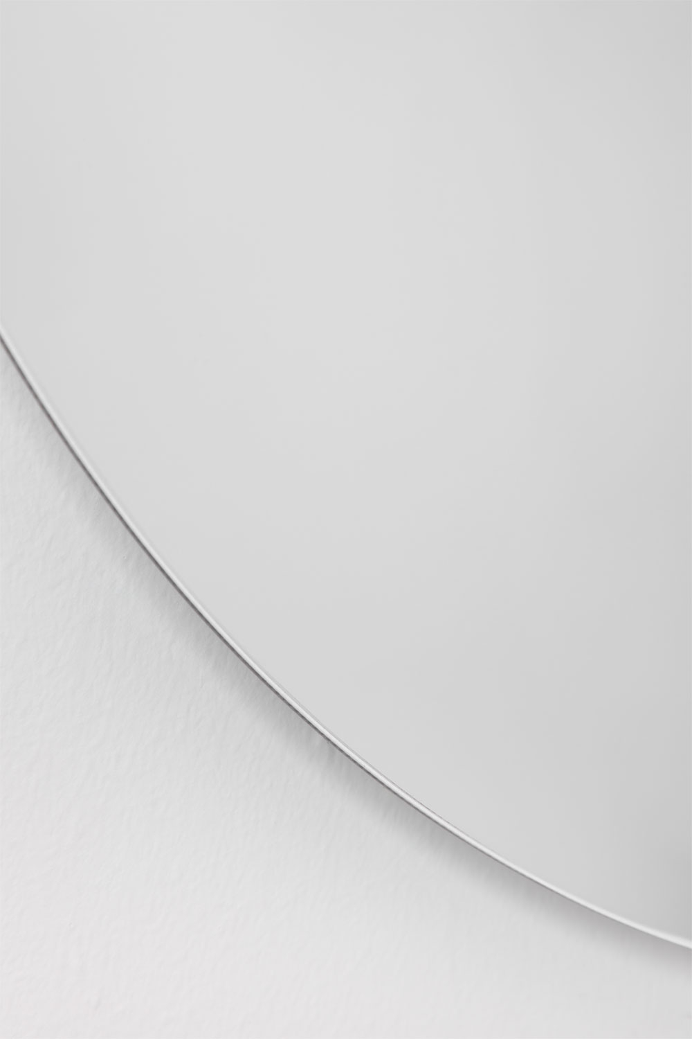 Specchio da parete rotondo da bagno con luce LED e antiappannamento (Ø70 cm) Solyn