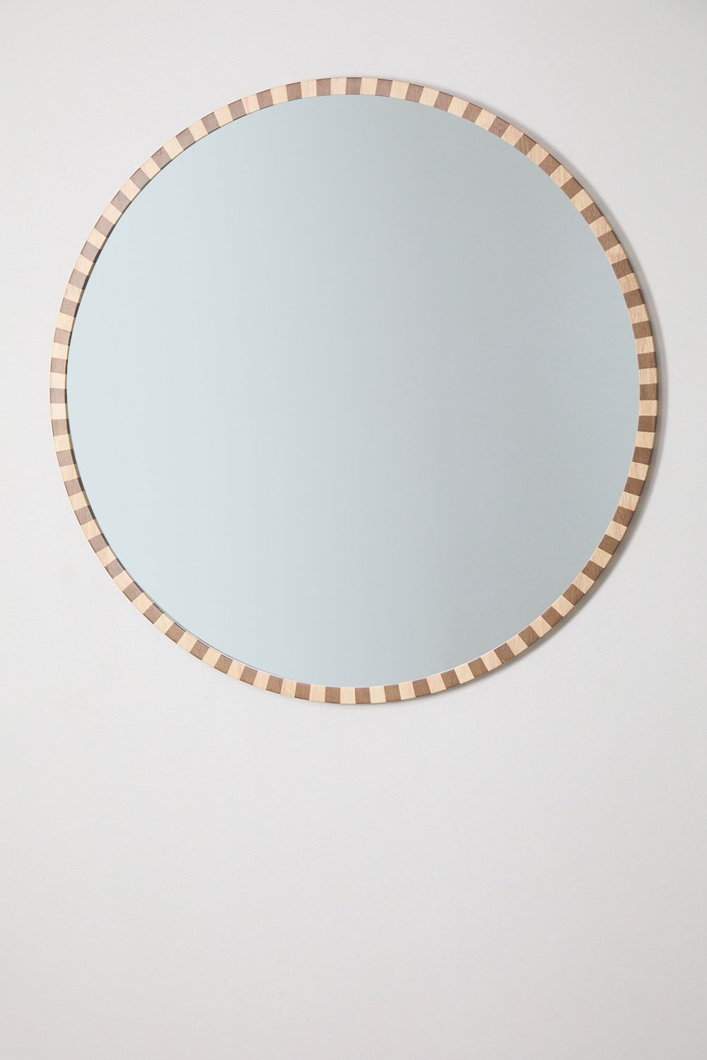 Specchio da parete rotondo in legno di rovere (Ø110 cm) Sapeira