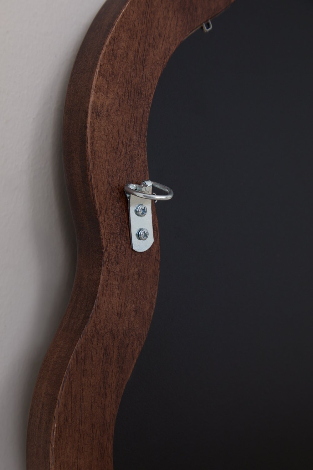 Specchio da parete rotondo in legno di rovere (Ø80 cm) Luesia