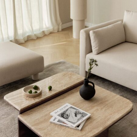 Tavolino da caffè 90x90 cm in pietra naturale e legno di mango Clotsh