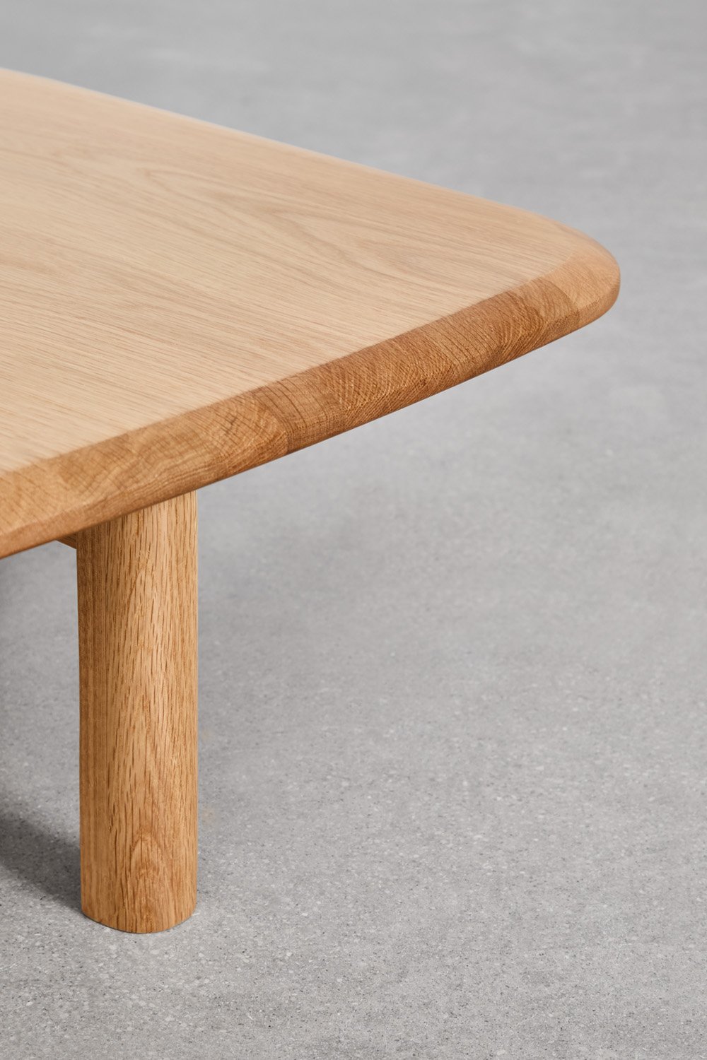 Tavolino rettangolare in legno di rovere Treveris