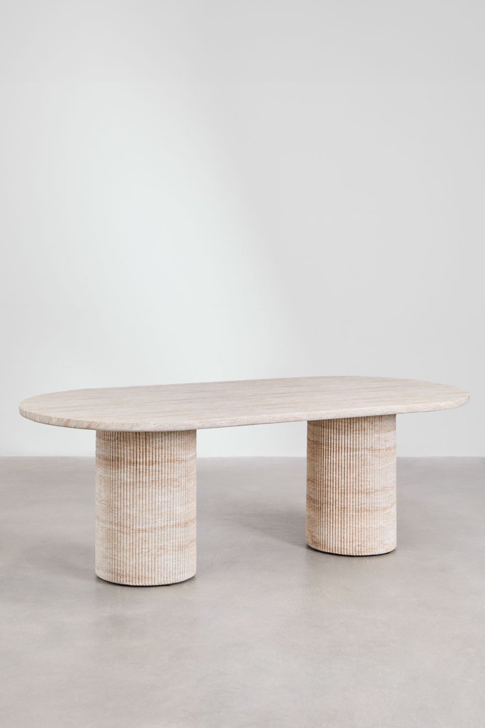 Tavolo da pranzo ovale 220x100 cm in cemento effetto travertino Velia