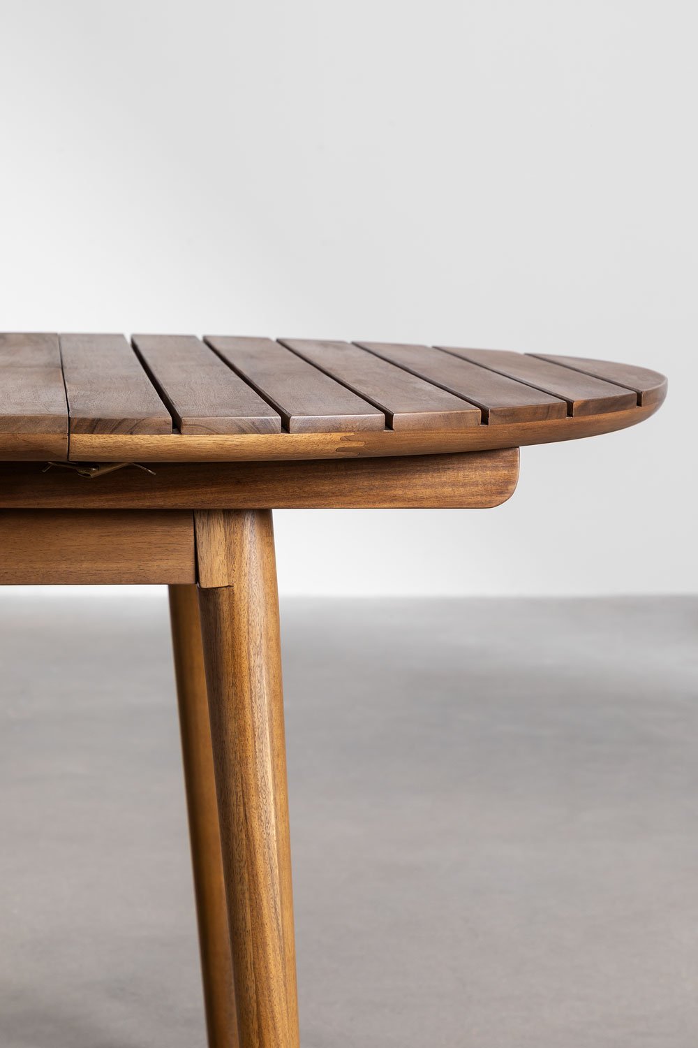 Tavolo da pranzo rotondo 100-136x100 cm allungabile in legno di acacia Tenay