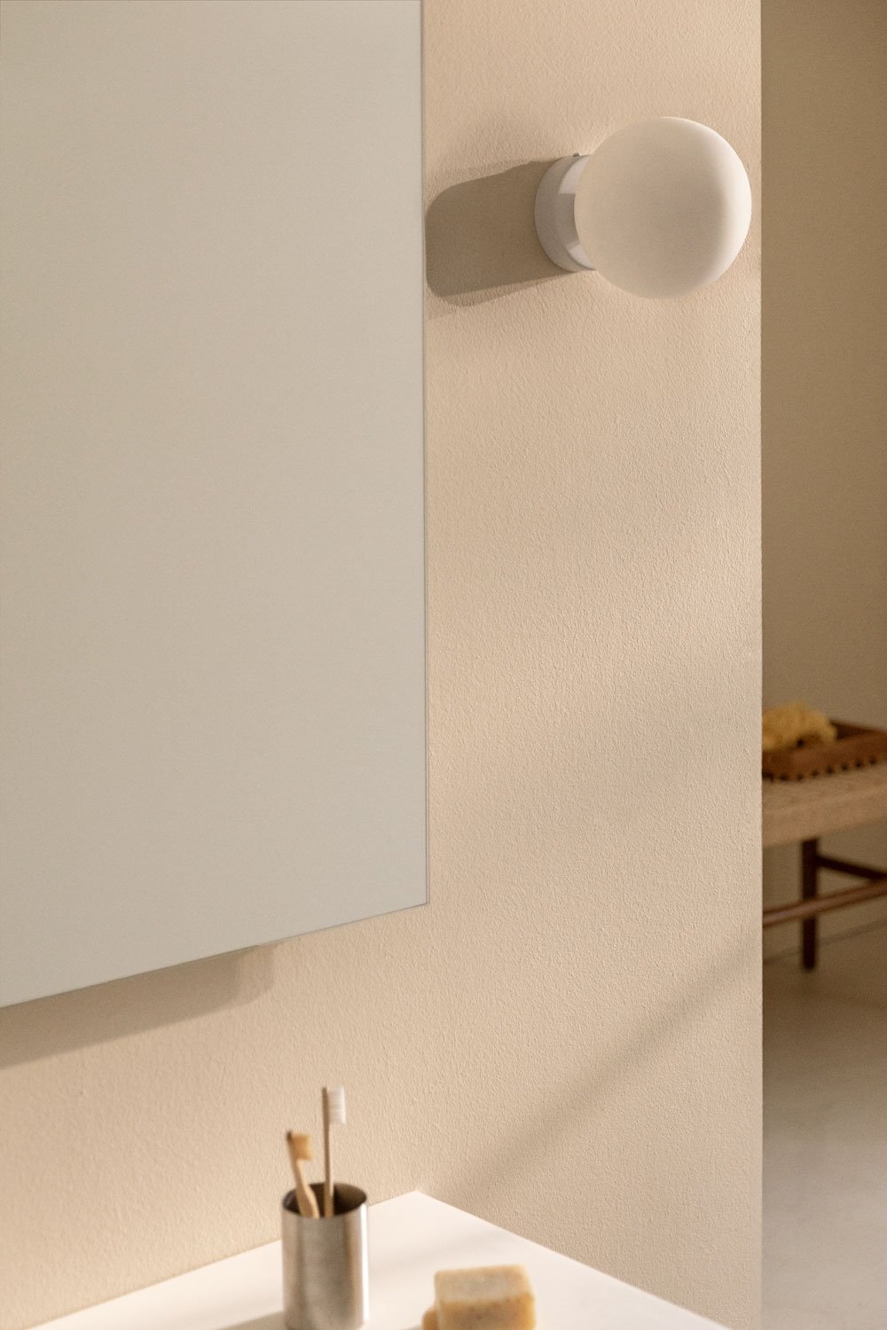 Applique da parete per bagno in acciaio inossidabile con sfera di vetro Uvol Traditional
