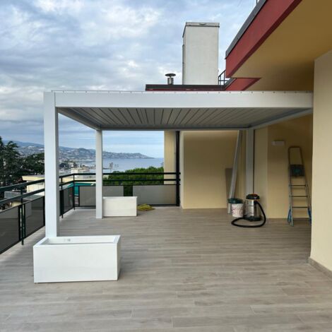 PERGOLA BIOCLIMATICA ZEPHIR BIANCA 3X4 ADDOSSATA MOTORIZZATA + LED