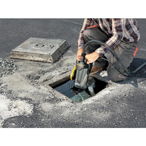 Pompa Immersione per Acque Chiare Stanley SXUP750XCE  (750 W, Portata  max. 11.000 l/h, Prevalenza massima 8,5 m)