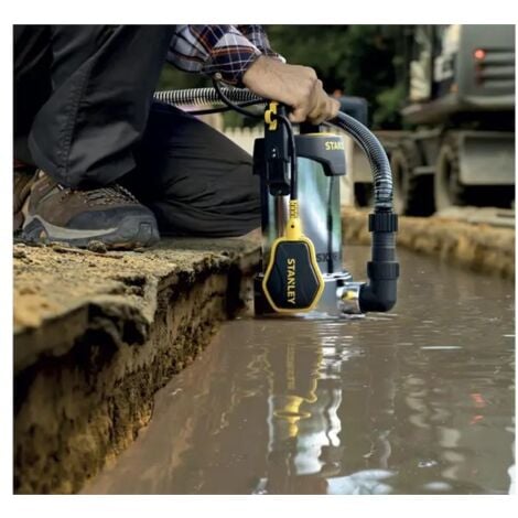 Pompa Immersione per Acque Chiare Stanley SXUP750XCE  (750 W, Portata  max. 11.000 l/h, Prevalenza massima 8,5 m)